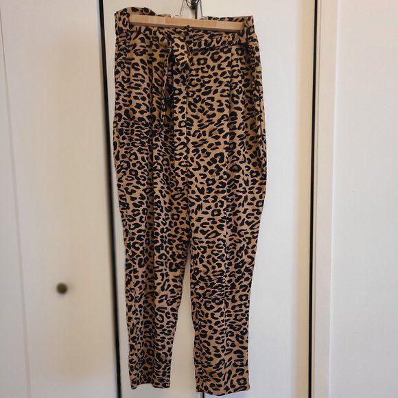 Essue leopard print pant - Picture 1 of 9